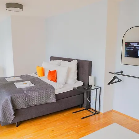 Apartment Doppelwohnung Fuer 4-8 Personen Im Herzen Hannovers *