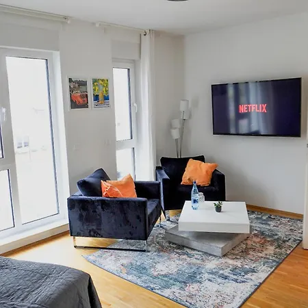 Apartment Doppelwohnung Fuer 4-8 Personen Im Herzen Hannovers Hannover